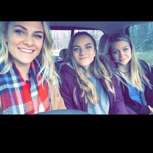 Meet your Posher, Jules